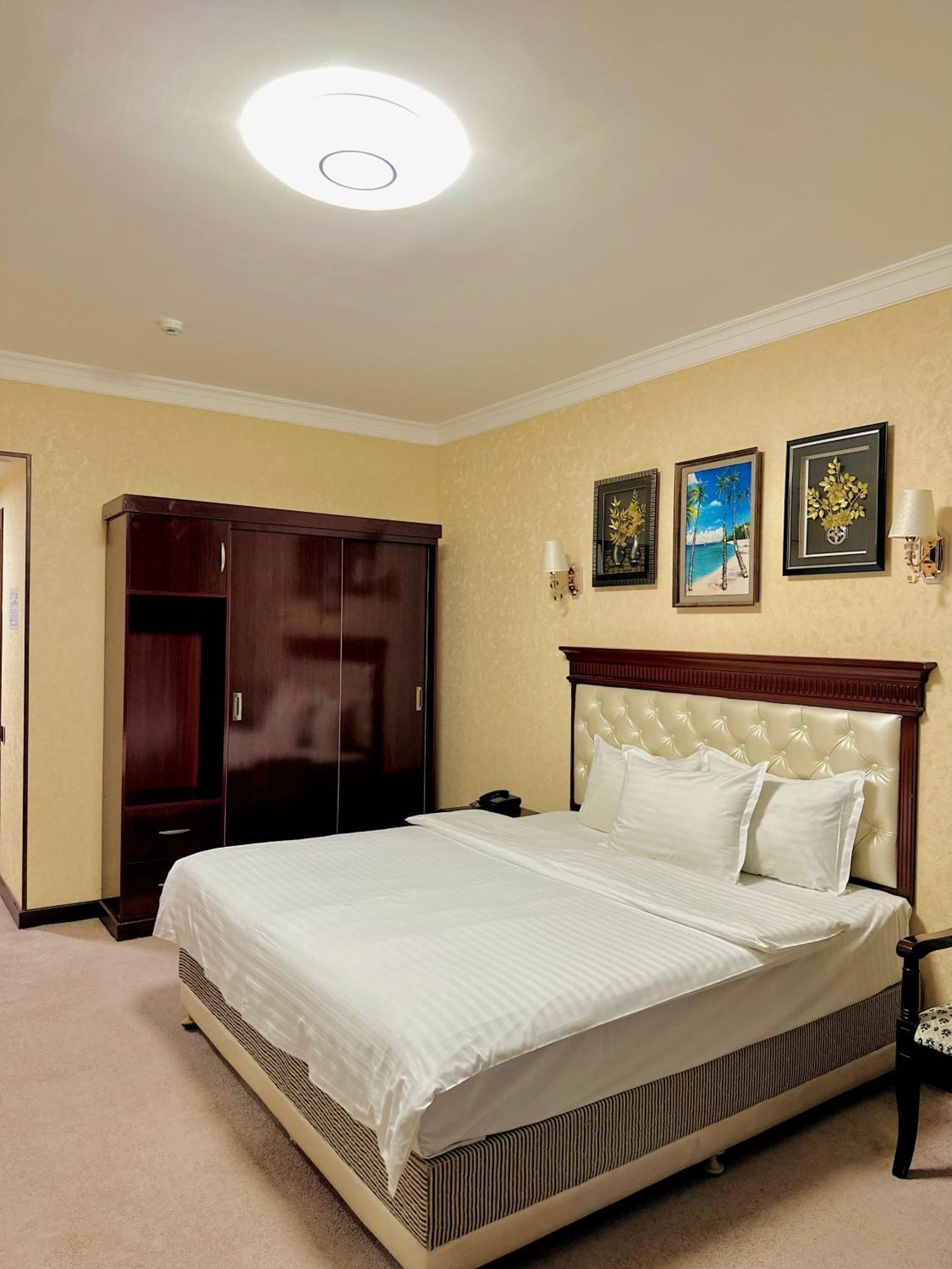 Hayot Hotel Tashkent Exterior photo